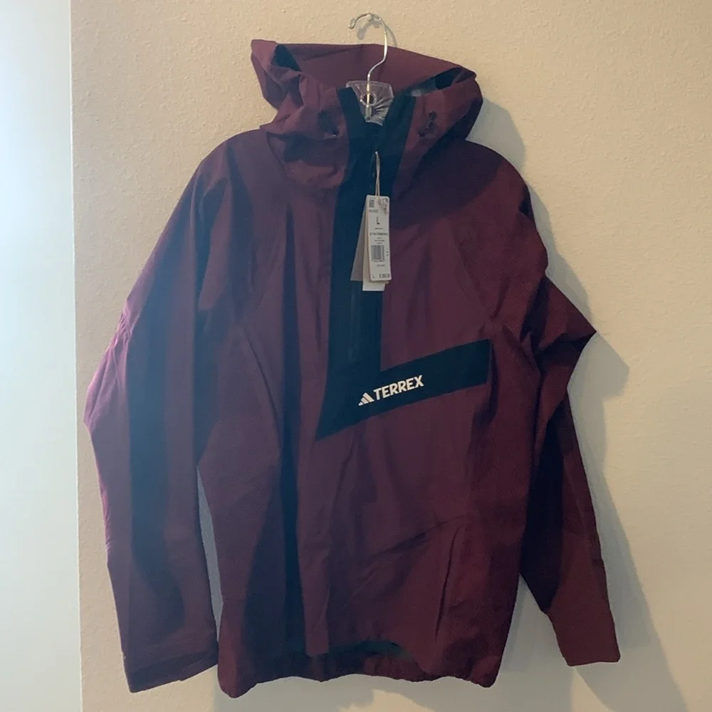 TT: adidas - Women's Terrex Techrock Rain.Rdy Anorak Waterproof Jacket (HU18… - Picture 3 of 16